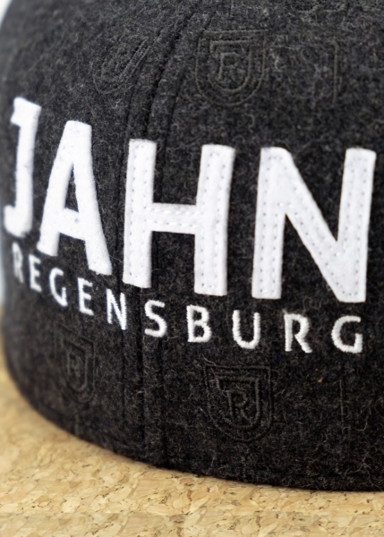 "Jahn Regensburg" - dunkelgrau/Kork (Snapback)